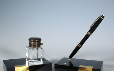 Montblanc Meisterstück writing set with holder and inkpot.