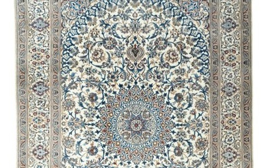 Nain - Very fine carpet with silk - 357 cm - 243 cm