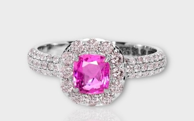 No Reserve Price - IGI 1.13 ct Natural Pink Sapphire with 0.67 ct Natural Pink Diamonds - Engagement ring - 14 kt. White gold Sapphire - Diamond