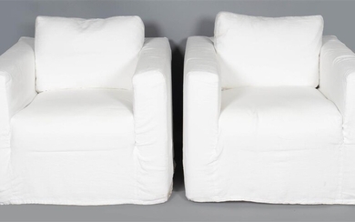 PAIR OF CONTEMPORARY WHITE LINEN UPHOLSTERED CLUB CHAIRS