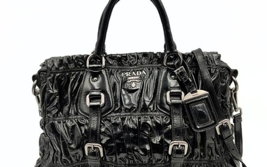 PRADA Shopper bag with black Gaufrè patent leather shoulder bag