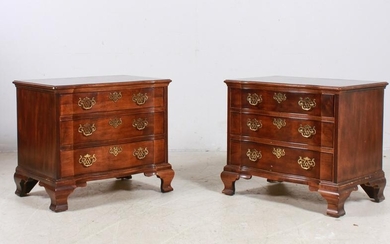 Pair Henredon mahogany 3-drawer nightstands