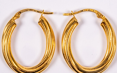 Pair of 18kt Yellow Gold Hollow Twist Hoop Earrings