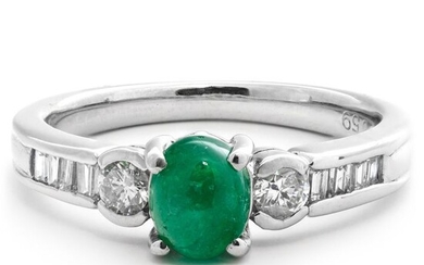 Platinum - Ring - 0.59 ct Emerald - 0.27 ct Diamonds - No Reserve Price