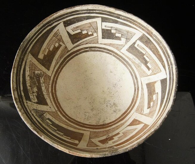 Pre-Historic Mimbres Earthenware Bowl