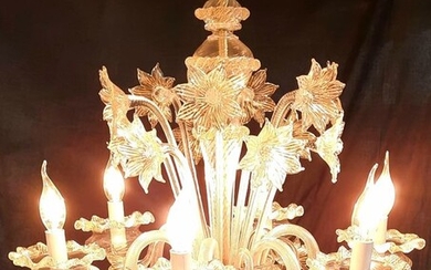 Six-arm chandelier with pure gold shades