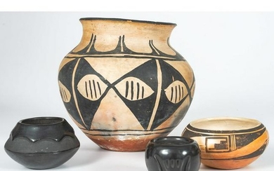 Sophie Cata (Santa Clara, b. 1957) Blackware Pottery