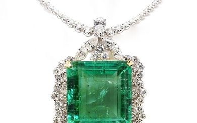 TOP CROWN JEWELRY - Exceptional - 107.53ct Colombian Emerald and 16.11ct Natural Diamonds - GÜBELIN - 18 kt. Gold, Platinum - Necklace with pendant Emerald - ***NO RESERVE PRICE***