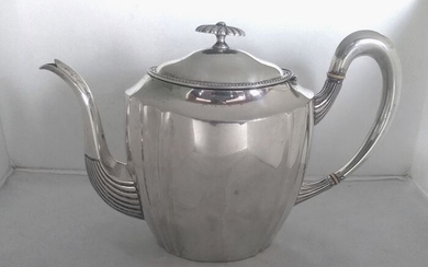Teapot - .800 silver - G. Confalonieri - Milano - Roma- Italy - Late 19th century