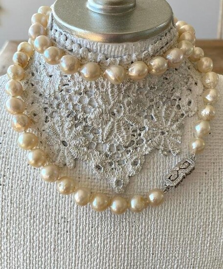 Vintage 14k white gold diamond Baroque Pearl Necklace