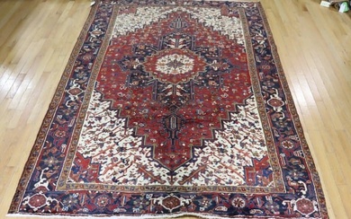 Vintage and Finely Hand Knotted Heriz Carpet.