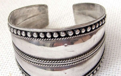Vintage filigree silver sterling 925 large cuff bracelet, 30 gr.