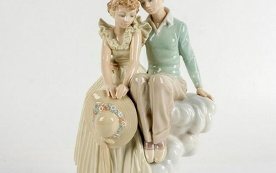 Young Love 1001409 - Lladro Porcelain Figurine