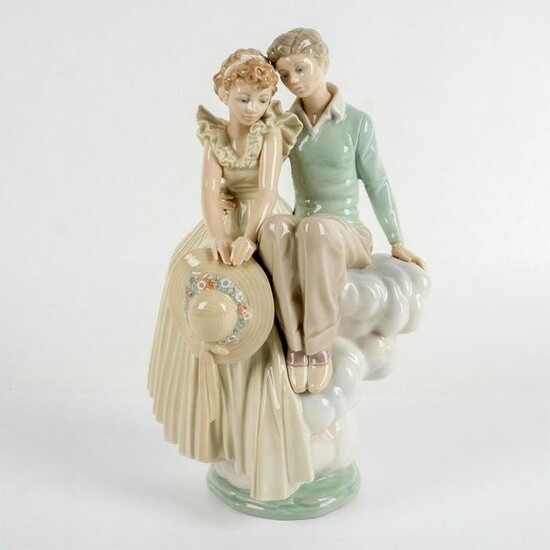 Young Love 1001409 - Lladro Porcelain Figurine