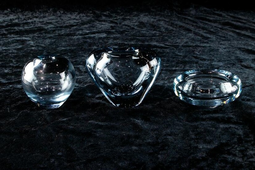 (lot of 3) Holmegaard miniature glass vases