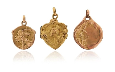 An Art Nouveau locket pendant, depicting a nymph...