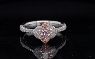 1.10ctw SI1-SI2 Pink and White Diamond 18K Ring