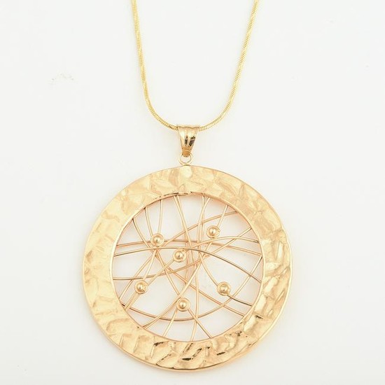 14k Yellow Gold Pendant Necklace.