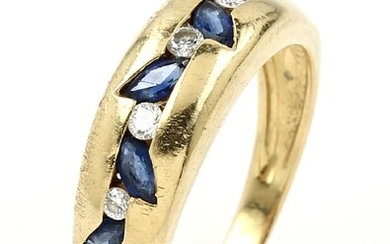 18 kt gold ring with brilliants and sapphires...
