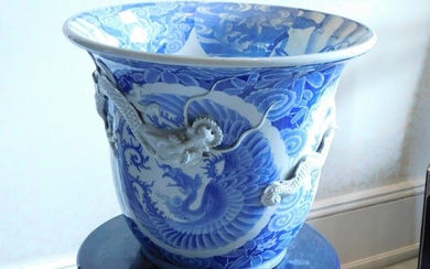 19th c. blue and white jardiniere