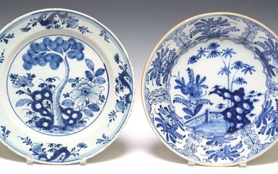 (2) DELFT CHINOISERIE BLUE & WHITE TIN-GLAZED CHARGERS
