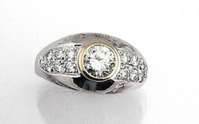 Platinum ring with diamonds , centered diamond...