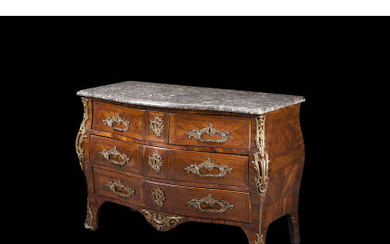 A bois de rose and bois de violette veneered and inlaid commode. Marble top. France, 19th century (cm 130x88x62) (defects)