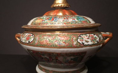 ANTIQUE Chinese Large Rose Mandarin Medallion Tureen with Cover, mid 19th Century
