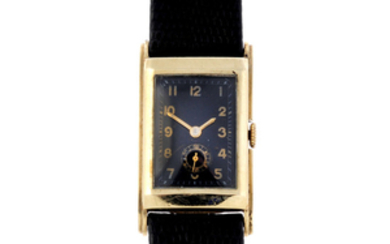 A gentleman's yellow metal wrist watch. View more details