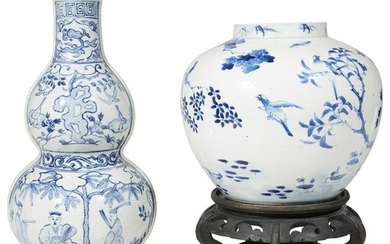A Chinese blue and white vase and a double gourd vase