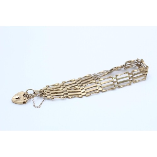 9ct gold four row gate link bracelet with heart lock clasp (...