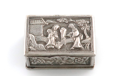 A 19th century Chinese silver vinaigrette