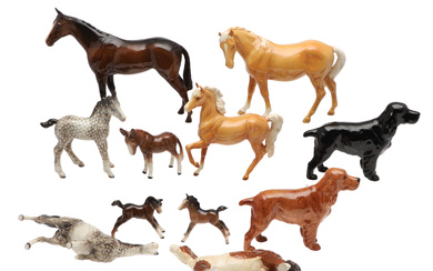 A COLLECTION OF BESWICK HORSE AND ANIMAL FIGURES.