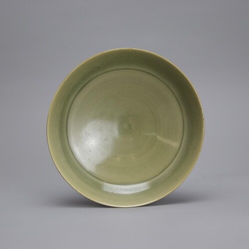 A Fine Yaozhou celadon shallow bowl, Northern Song dynastyW:...