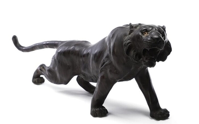 SOLD. A Japanese patinated bronze figure of a tiger. Signed. Meiji/Taisho. L. 58 cm. – Bruun Rasmussen Auctioneers of Fine Art