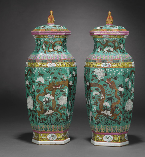 A MASSIVE PAIR OF TURQUOISE GROUND VASES AND COVERS, GUANGXU/XUANTONG PERIOD (1875-1911)