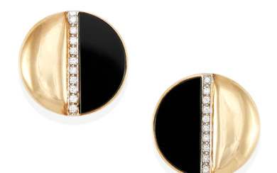 A PAIR OF 14K GOLD, ONYX AND DIAMOND EARCLIPS