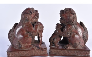A PAIR OF 19TH CENTURY CHINESE BRONZE DOG OF FOE BOOK ENDS Q...
