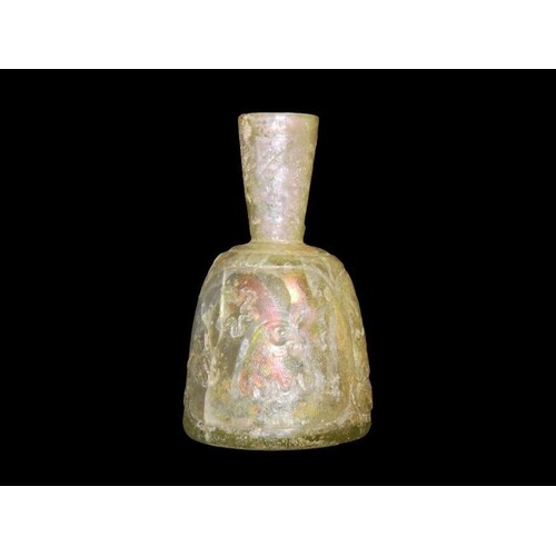 A RARE WHEEL CUT GLASS BOTTLE PERSIA 9TH/10TH CENTURY 12CM...