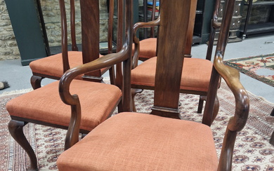 A SET OF SIX QUEEN ANNE STYLE MAHOGANY CHAIRS, TO INCLUDE TWO WITH ARMS, THE STUFFED SEATS ABOVE