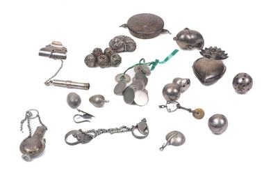 A group of Georgian and later silver oddments including: a matched set of twelve silver buttons, two of the buttons George III examples with maker's mark for John Bourne & Thomas Moore III (reg c.1770); an Asprey & Co. silver propelling pencil and...