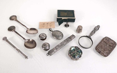 A mixed group of early 20th century and later silver...