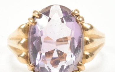 A vintage hallmarked 9ct yellow gold and amethyst solitaire ...