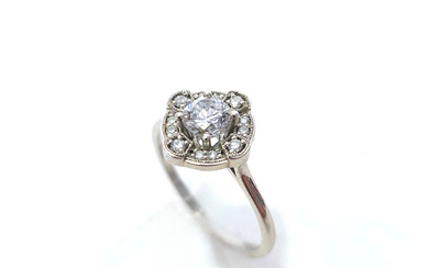 ART DECO SOLITAIRE RING WITH 0.45 CT CENTRAL DIAMOND. WHITE GOLD FRAME. NO. 13.5.