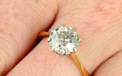 An old-cut diamond single-stone ring.Diamond estimated