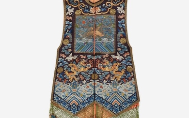 An unusual Chinese embroidered gauze woman's vest, Xiapei 刺绣女士马甲霞帔 Third quarter 19th century 十九世纪中后期