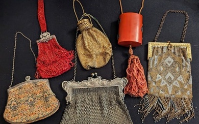 BEADED, MESH, NEEDLEWORK AND OTHER ANTIQUE PURSES/CASES