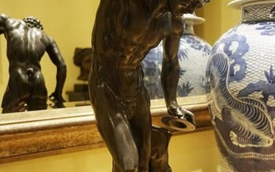 BRONZE CLASSICAL FIGURE OF A DISCUS THROWER