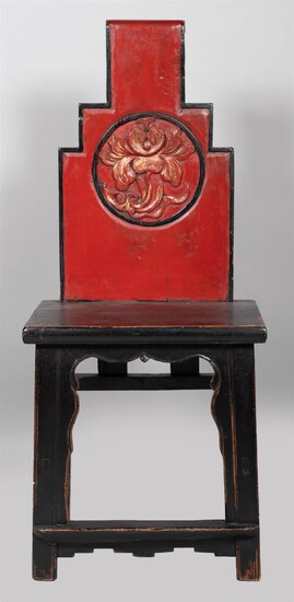 CHINESE CRIMSON, BLACK, AND PARCEL-GILT CARVED SIDECHAIR, CIRCA 1920s