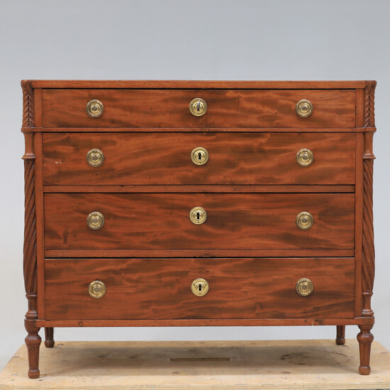 Chest of drawers, English style, 18th / 19th century.